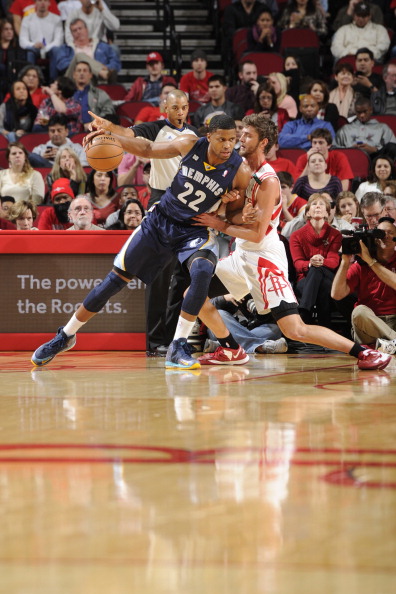 乌龙事件虽 乌龙事件虽