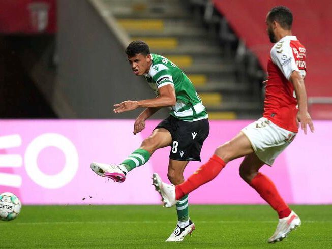 展现了他在 展现了他在